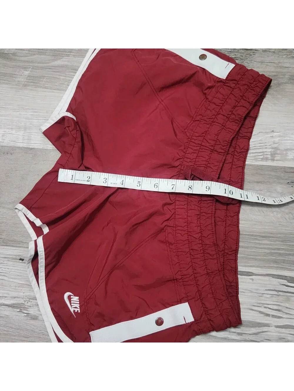 Vtg Nike Shorts Womens Medium Red Embroidered Logo Dolphin Hem Track  Low 2000s